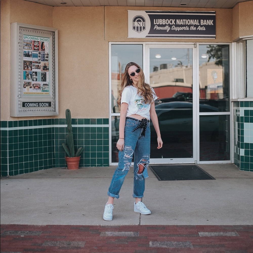 Meet your Posher, Annie grace